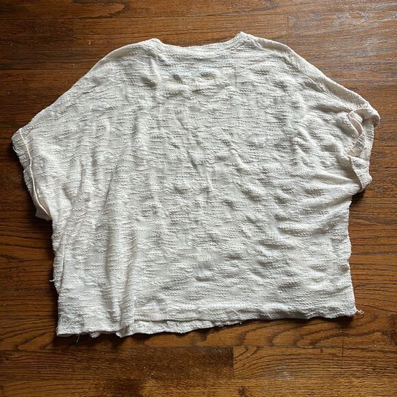 Umgee Cream Textured Shirt Sleeve Tee - Picture 7 of 8